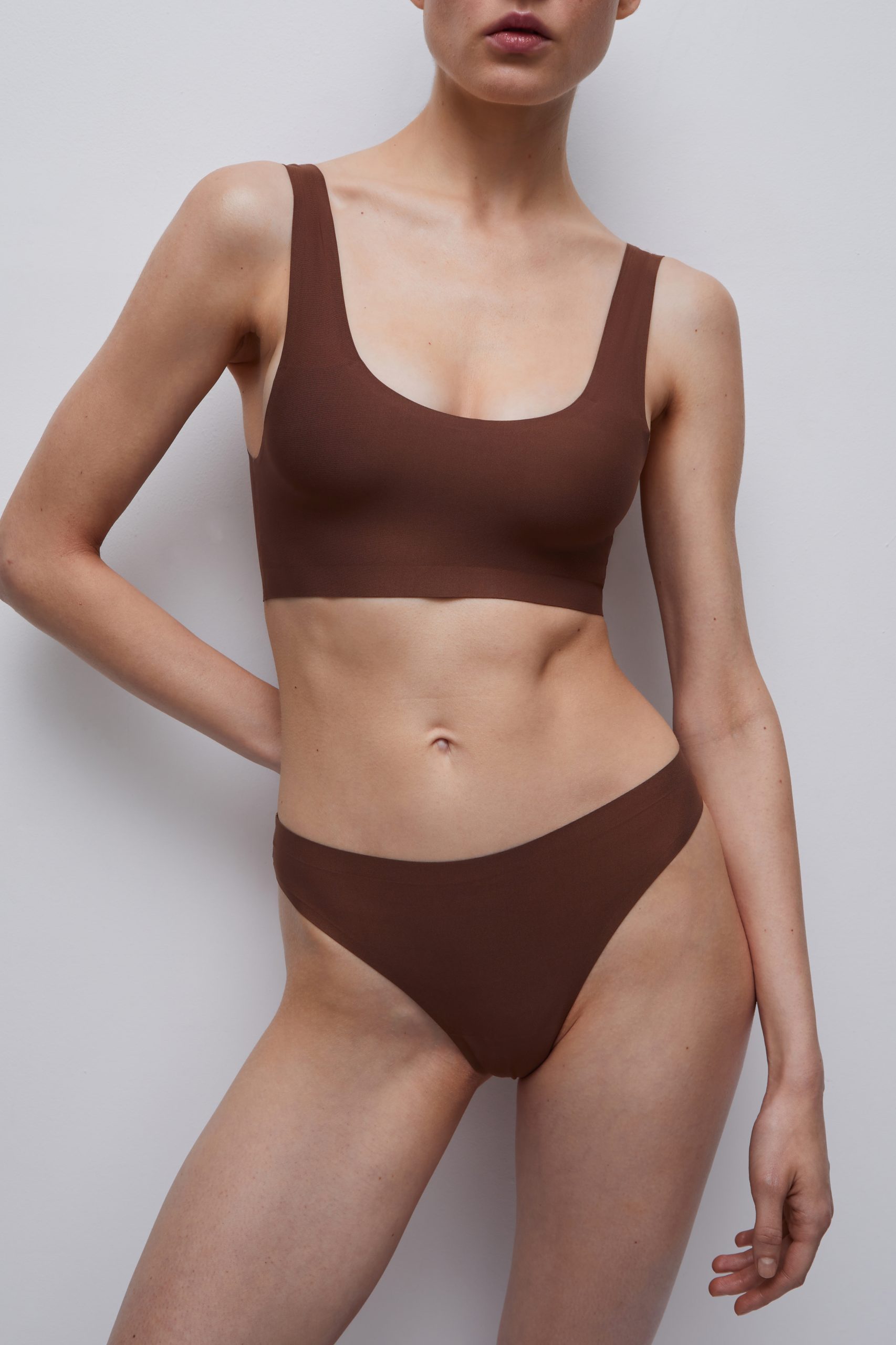 Thongs with laser cutting INVISIBLE – фото № 2