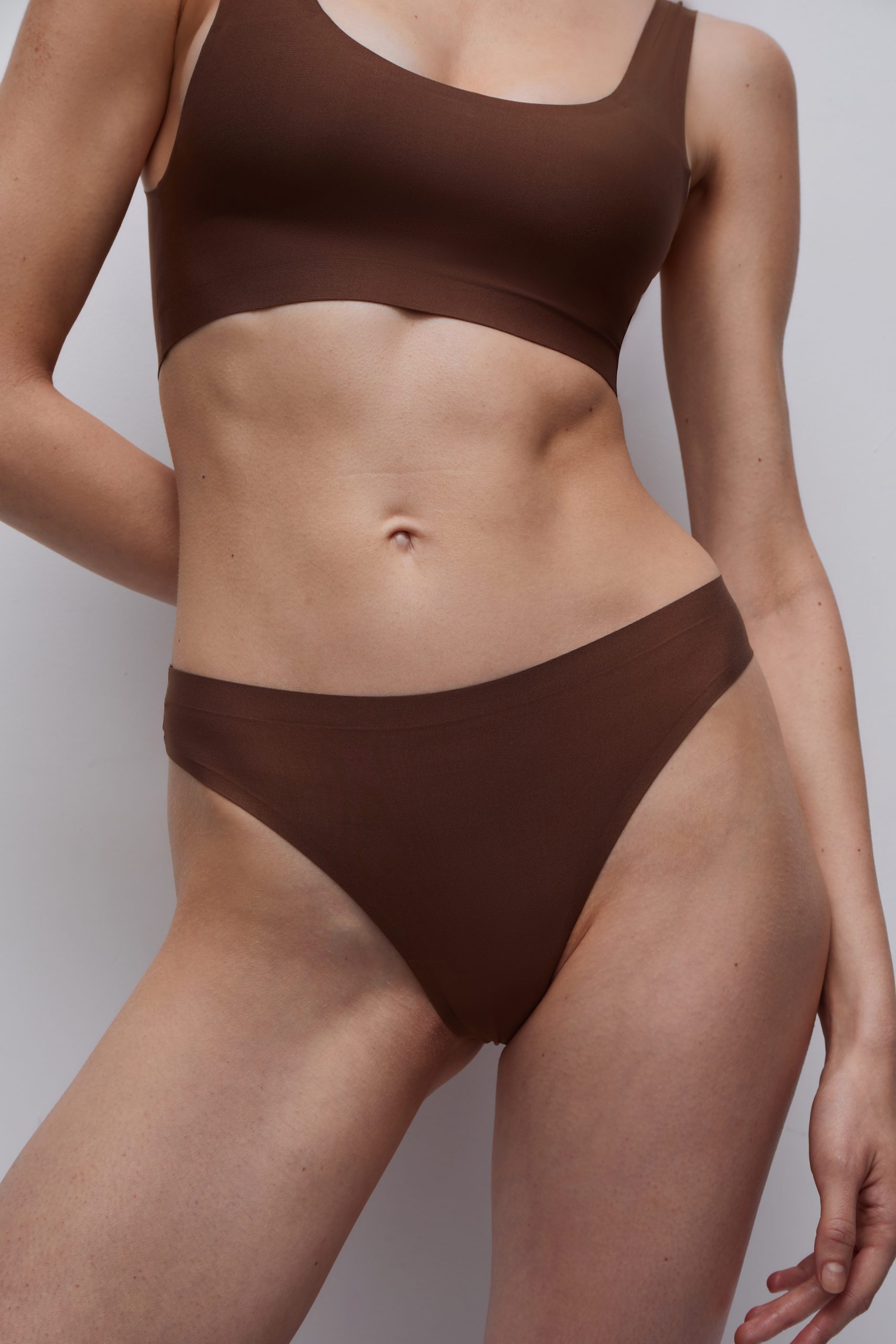Thongs with laser cutting INVISIBLE – фото № 3