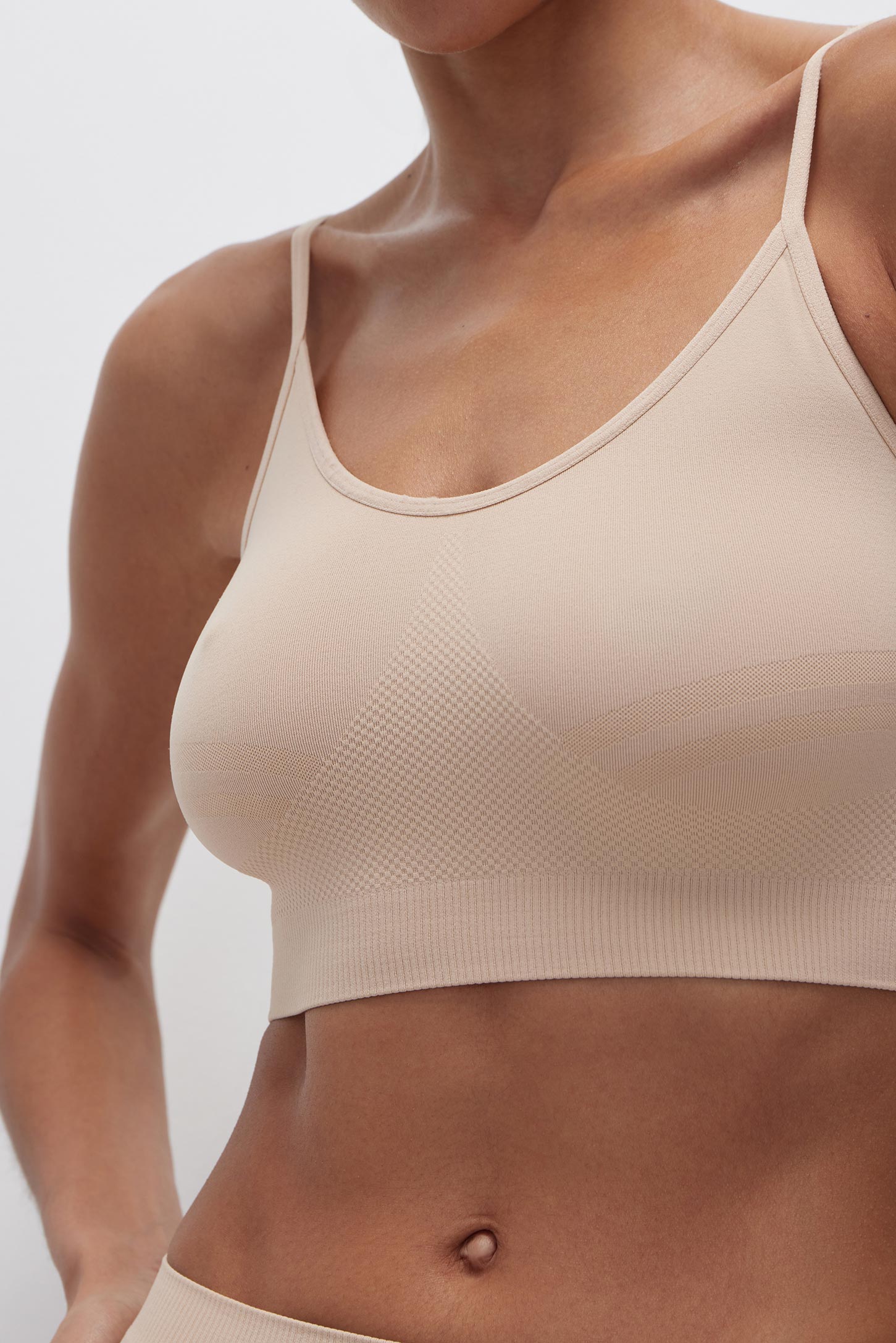 Thin-strap top Perfect Fit – фото № 2