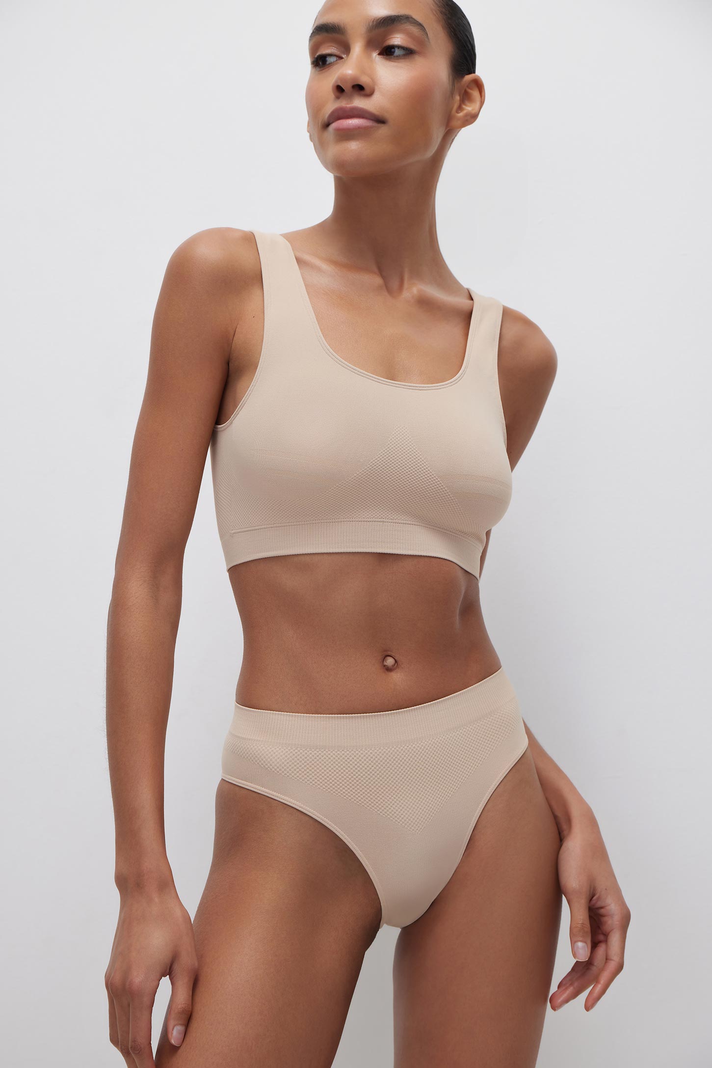 Wide-strap top with cup inserts Perfect Fit – фото № 2