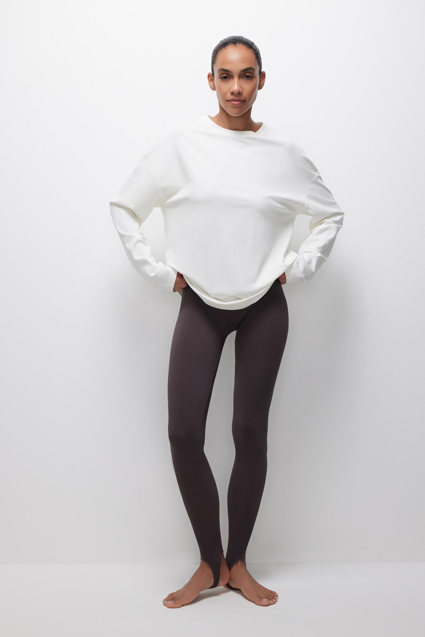 Ribbed bamboo leggings with stirrups – фото № 2
