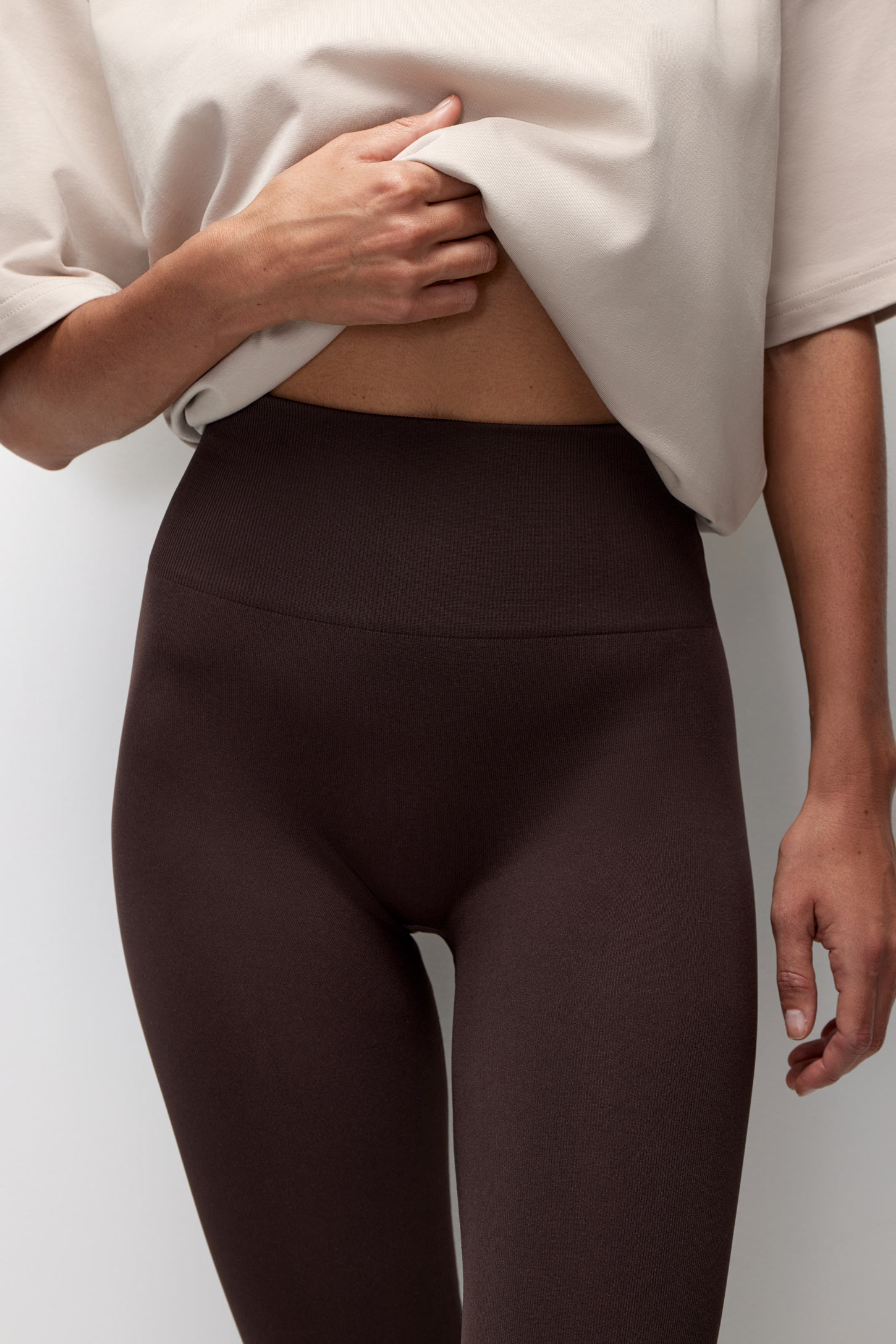 High-waist leggings Essentials – фото № 4